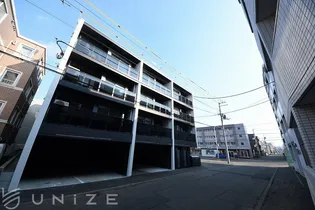 北海道札幌市豊平区平岸四条7【マンション】の外観