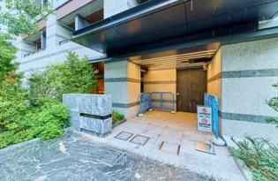 グランリビオ表参道【2階】の地図