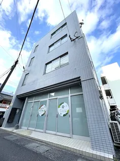 キャメロンハウス【3階】の外観
