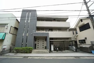 モダントゥール【3階】の外観