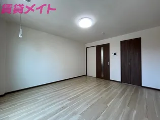 ウィステリア羽津【1階】の居間