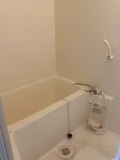 クローバー岡の風呂