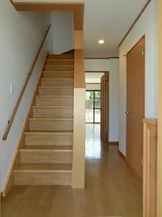 クローバー岡の居間