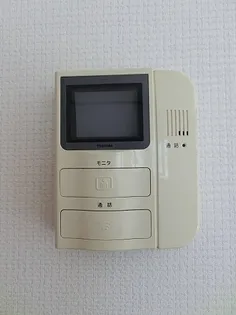 クローバー岡の内装