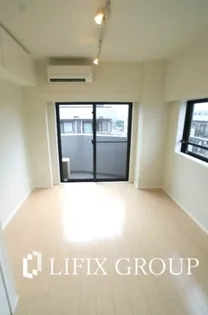 ブライズ中野新橋【8階】の内装