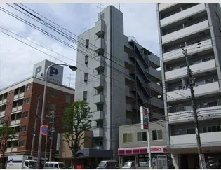 クィーン南5条【3階】の外観