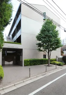 カトルパルテール初台の外観