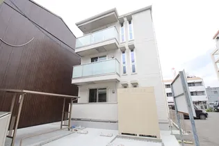 広島県福山市霞町1【アパート】の外観