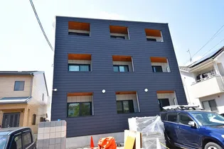 アレフガルド楽々園【1階】の外観