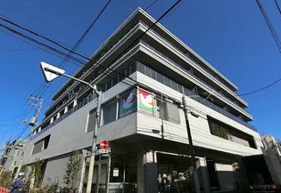 東京都新宿区西落合1【マンション】の外観