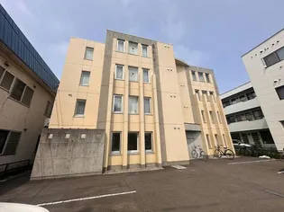 ペラッツィ宮前【3階】の外観