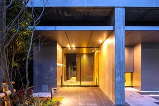 東京都台東区駒形1【マンション】の外観