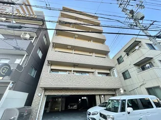 グランドクロエの画像