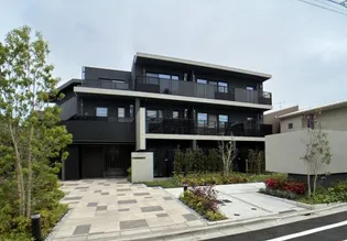 La Perla JiyugaokaIIの外観