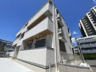 ディー パイナ大倉山【1階】の外観