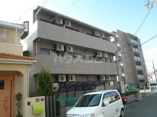 ドミール小松里【3階】の外観