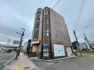 グランドール河原町【4階】の外観