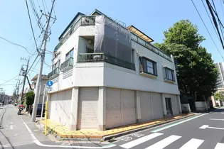 グリーングラスハウスの画像