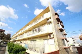 パールハイツ【1階】の外観