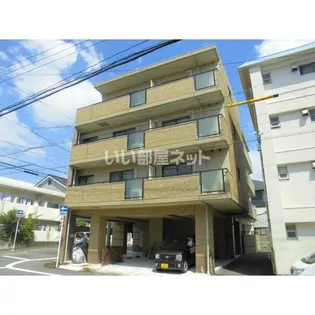 LIVELY CABIN【3階】の外観