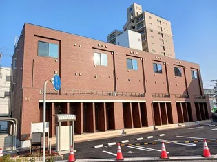 高知県高知市桟橋通1【アパート】の外観