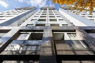 東京都港区西麻布1【マンション】の外観