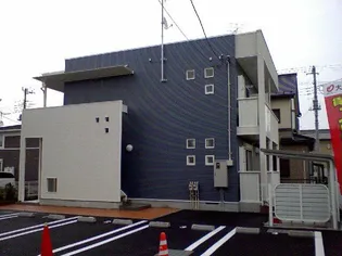 埼玉県日高市大字鹿山【アパート】の外観