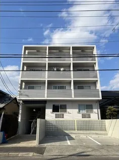 FULL HOUSE【1階】の外観