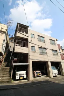 尾上ビル【2階】の外観