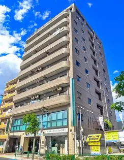 アヴニール【5階】の外観