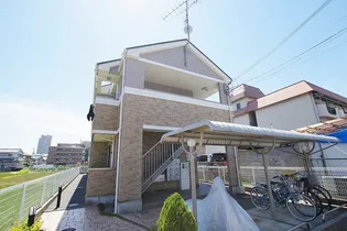 プリマベーラくずは【2階】の外観