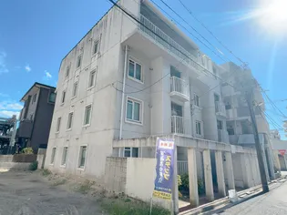 ベルメゾン横田【3階】の外観