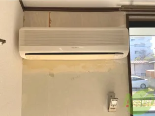 ユーハイツ小松島【1階】の内装