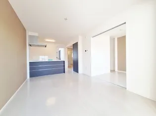 ルインズパークNEXT【2階】の居間