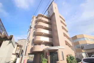 フローレンス尾前の画像