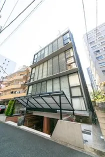 南麻布スキップフラット【3階】の外観