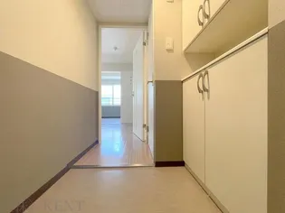 エフビル6【3階】の玄関