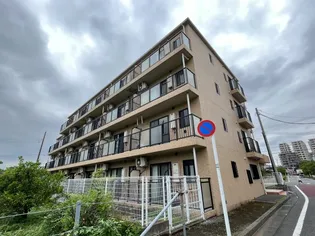 アルベールFの画像