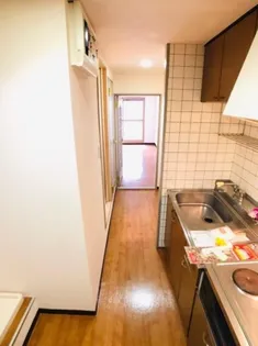 プルミエール南中里【3階】の玄関