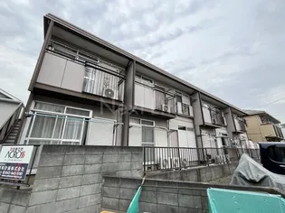 コーポラス100【1階】の外観