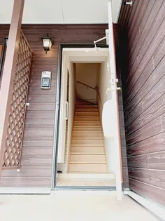 サイレンスB【2階】の玄関