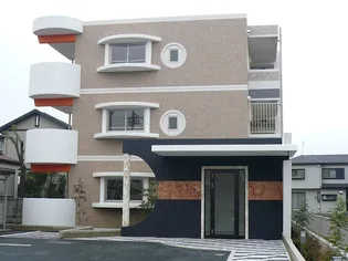 クローバーガーデン【3階】の外観