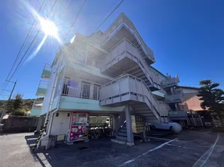 高知県南国市大そね甲【マンション】の外観