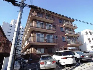 本郷マンション【4階】の外観