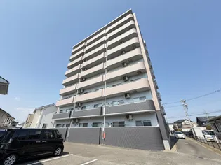 ラ トゥールの画像