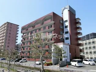 センチュリー中央【3階】の外観