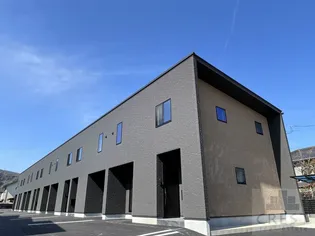 広島県福山市多治米町5【アパート】の外観