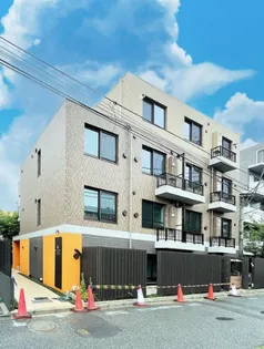 ウェルスクエアイズム上北沢【1階】の外観