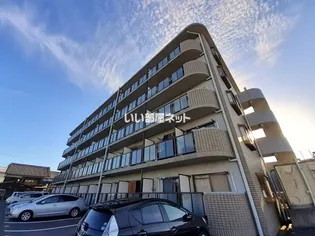 ロイヤルパレス【2階】の外観