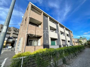 フォンティーヌIIの画像